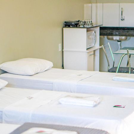 Pinheiro Flat Hotel Ibiapina Bagian luar foto