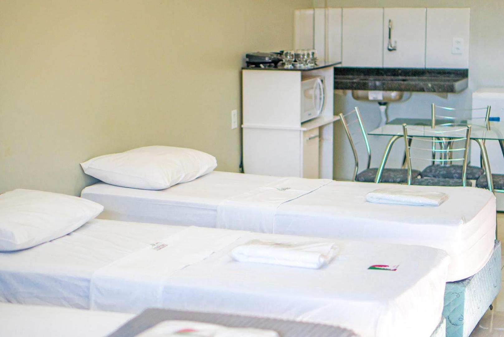 Pinheiro Flat Hotel Ibiapina Bagian luar foto